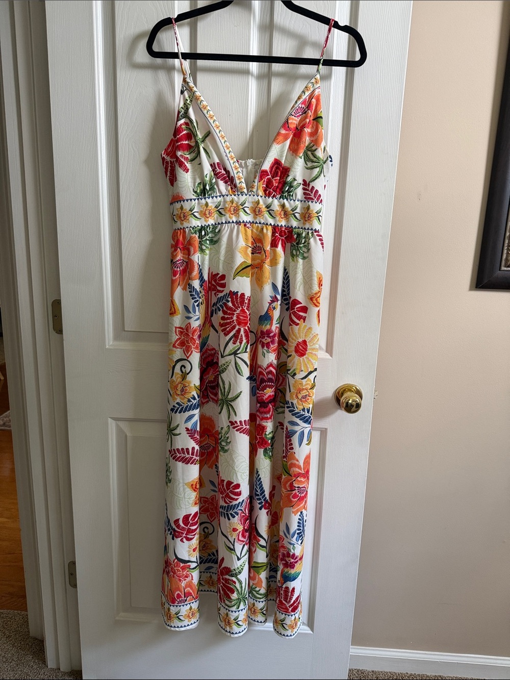 🌸Cupshe: White Floral Maxi Dress with Red, Orange, Yellow & Green Print